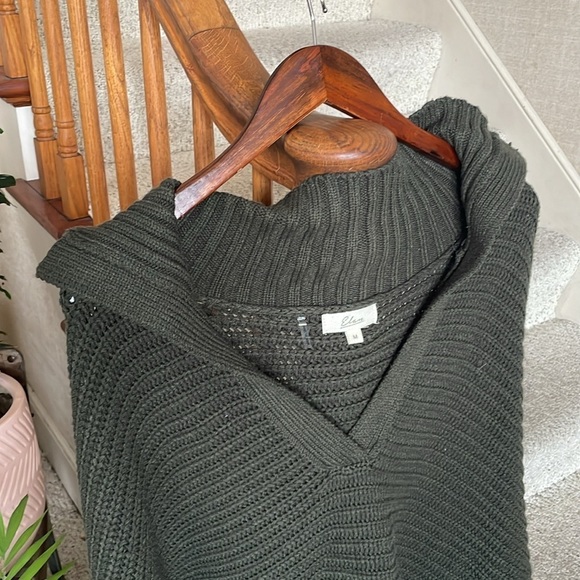 Elan Slouchy Knit Green Sweater - Picture 4 of 15